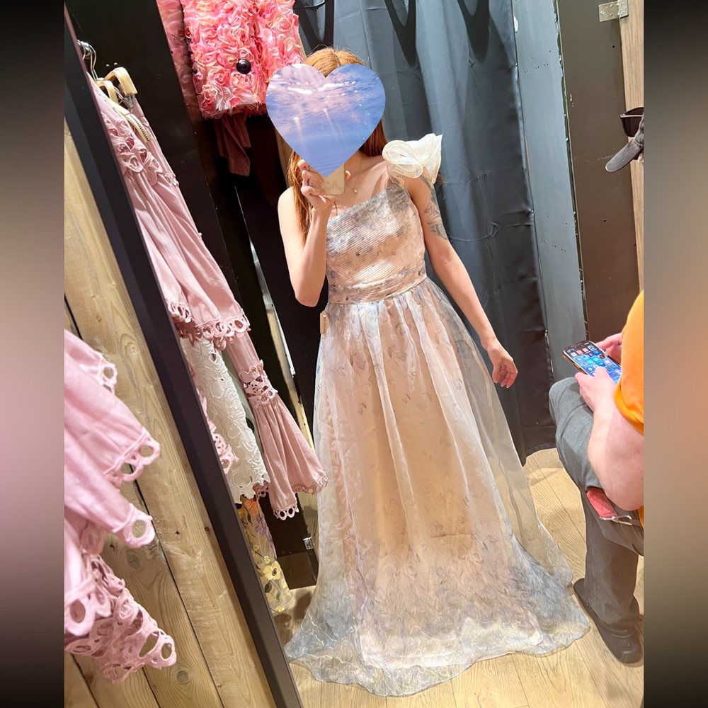Gorgeous ethereal nightgown. Brand new with tag in tact.